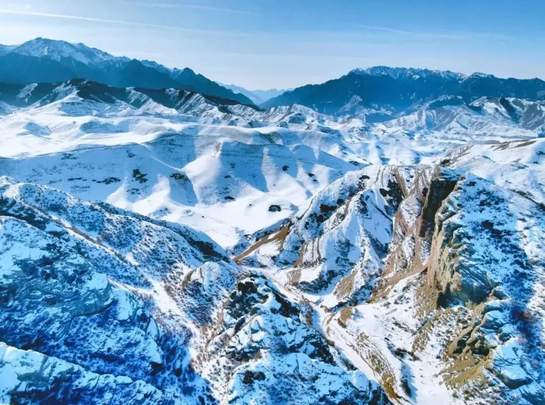 Xinjiang Spring Blossom Self-Driving Tour: Peaches, Hot Springs, and Red Canyon Road Trips