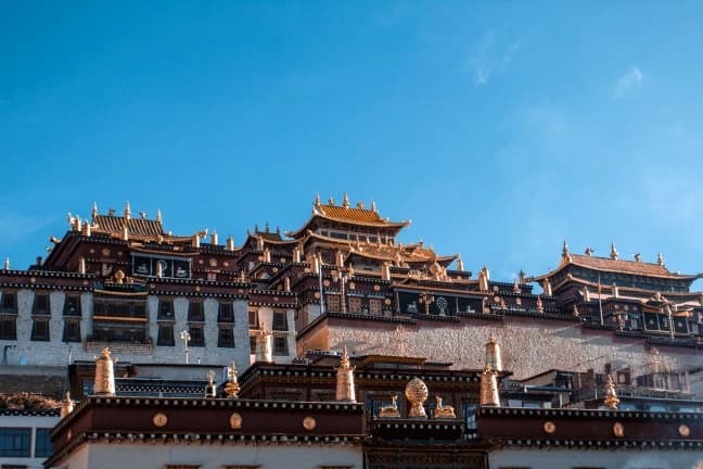 Dali-Lijiang-Shangri-La 7-day in-depth tour