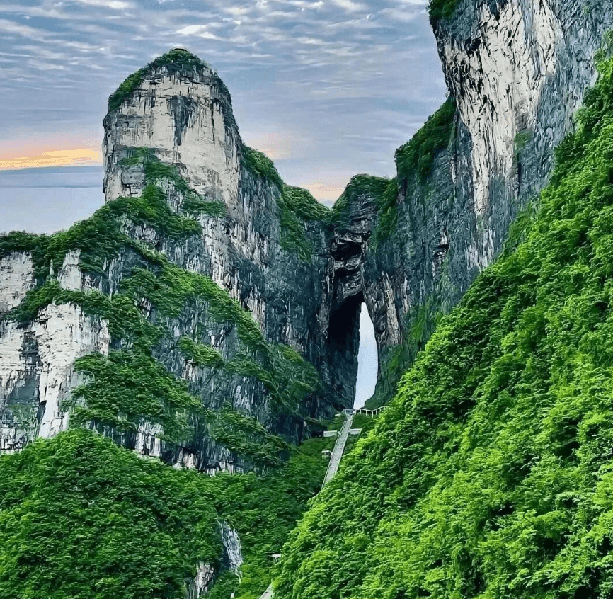 Why Zhangjiajie is a Must-Visit Destination for Foreign Tourists