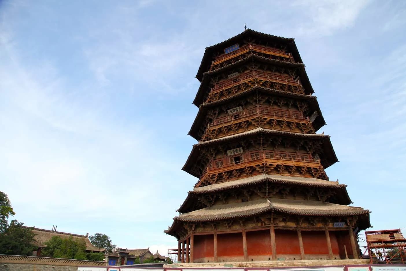 Xi'an tour: 6-day 5-night · Private Tour · Xi'an+Yan'an+Linfen+Pingyao+Hukou Waterfall tourist area of the Yellow River+Pingyao Ancient City+Shuanglin Temple