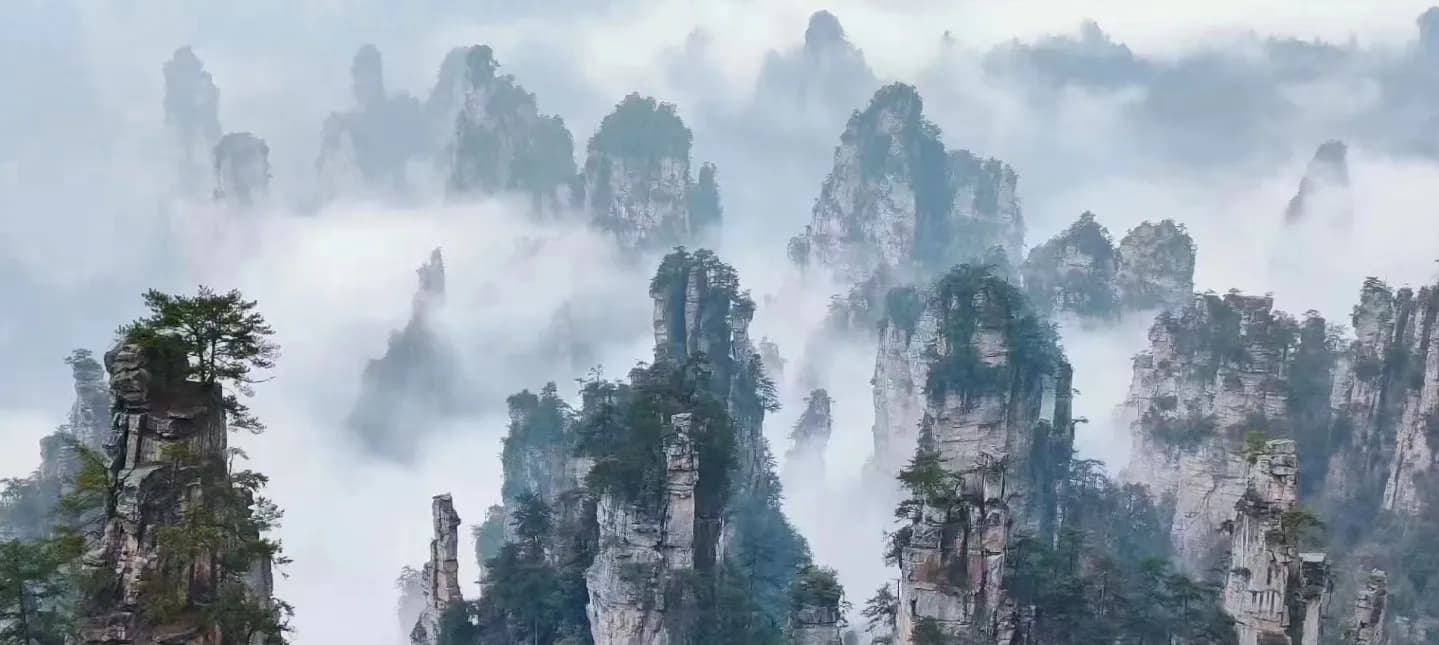 Zhangjiajie Travel Agents: 5-day · Private Tour · Zhangjiajie+Wu Ling Yuan+Fenghuang Ancient Town+Tianmen Cave