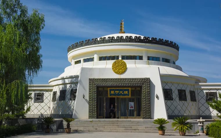 Hohhot Tour: 8-day 7-night · Private tours · Hohhot + Beijing