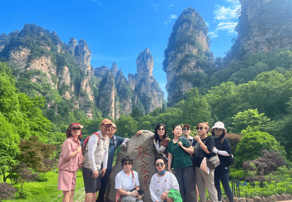 Zhangjiajie Travel Guide 2025: Beat the Crowds & Enjoy Cool Summer Vibes