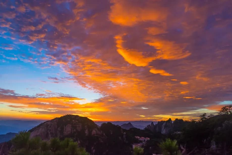 China Huangshan Tourism: 3-day 2-night · Private Tour · China+Huangshan Scenic Area